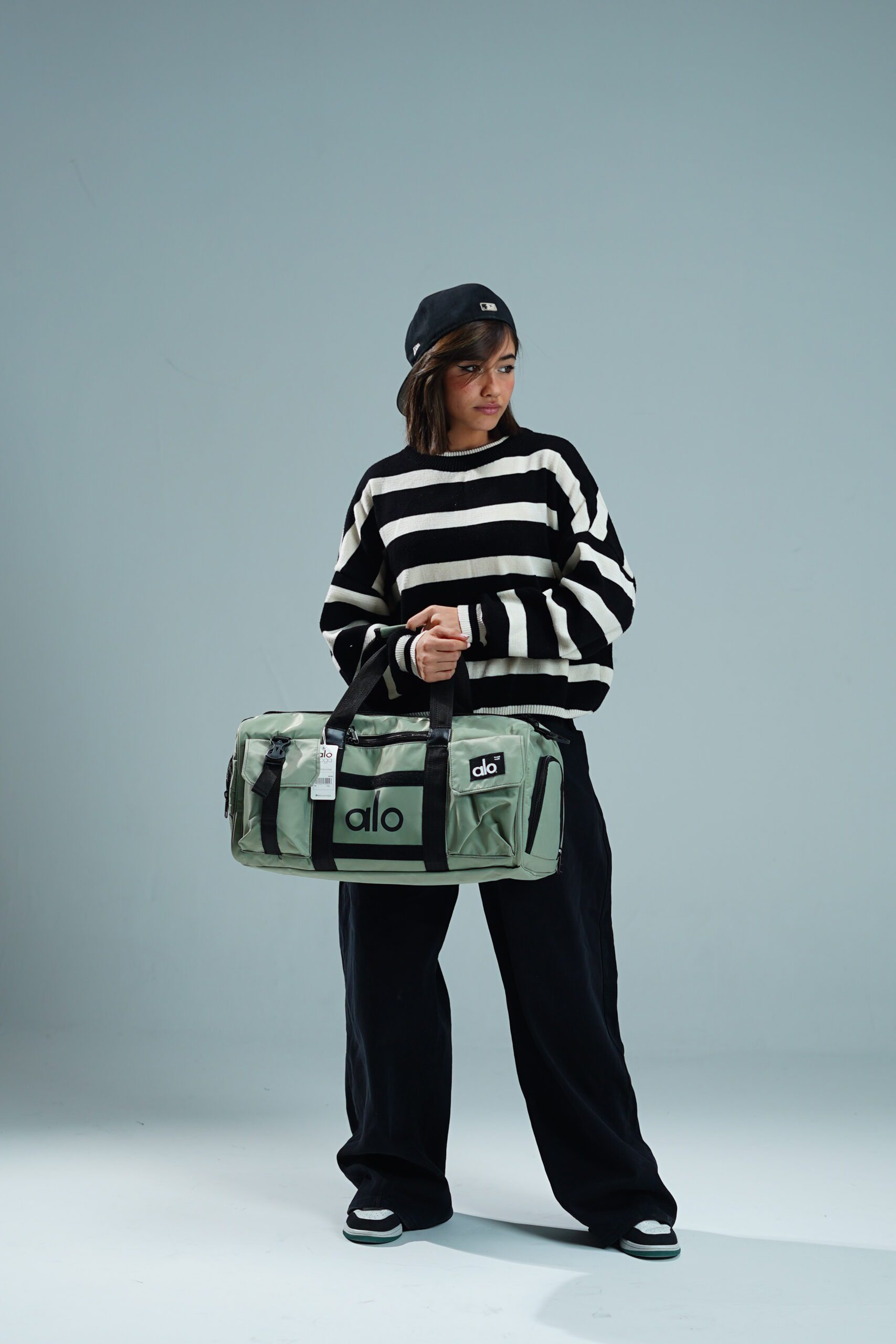 ساک ورزشی آلو کیف باشگاه سبک آلو رنگ سبز پستهای